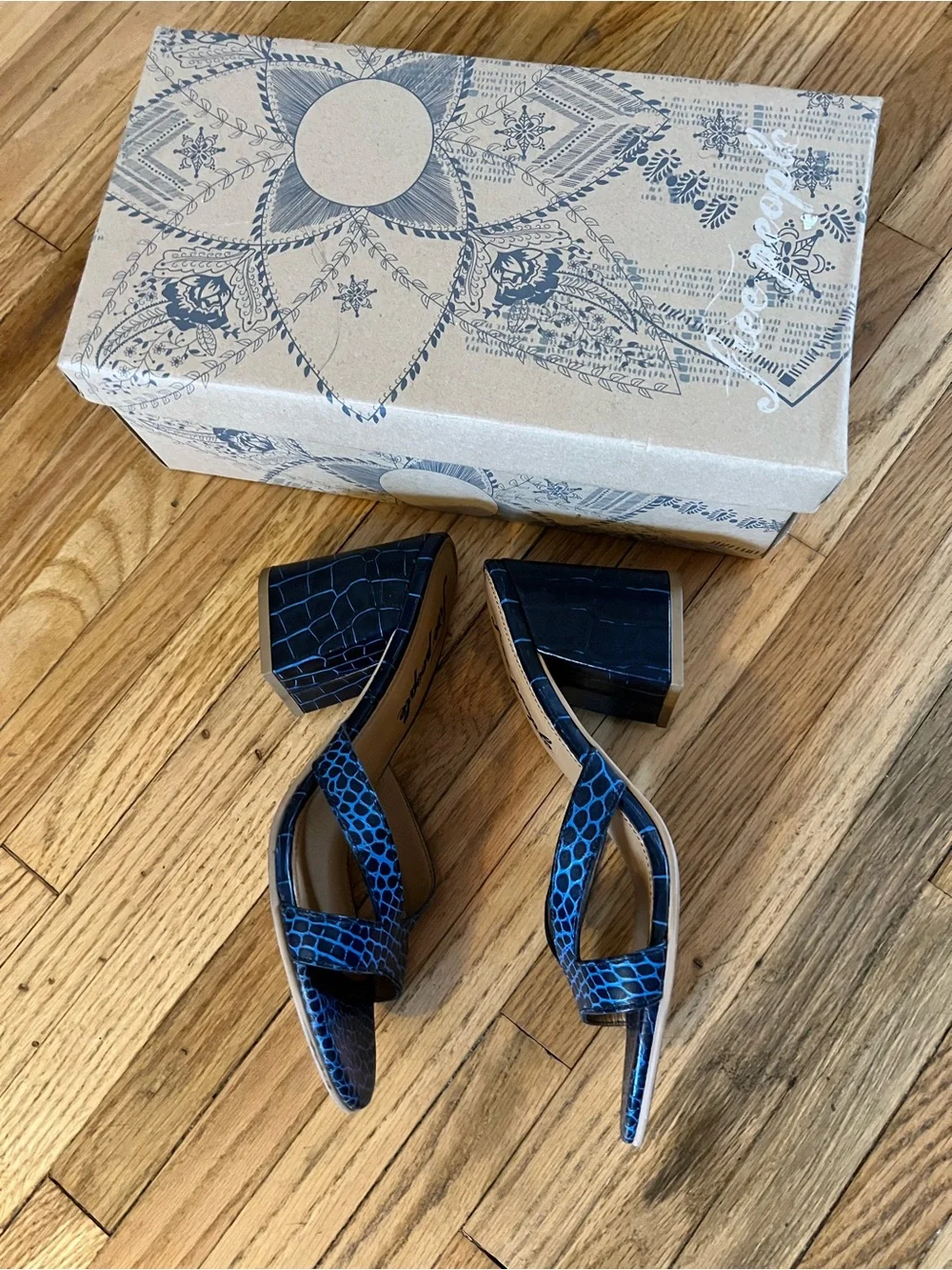Free People Charlie V Heel Slip-on Blue Sandals size 38